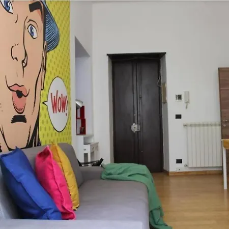 Casa Colore Esclusiva In Posizione Centralissima *